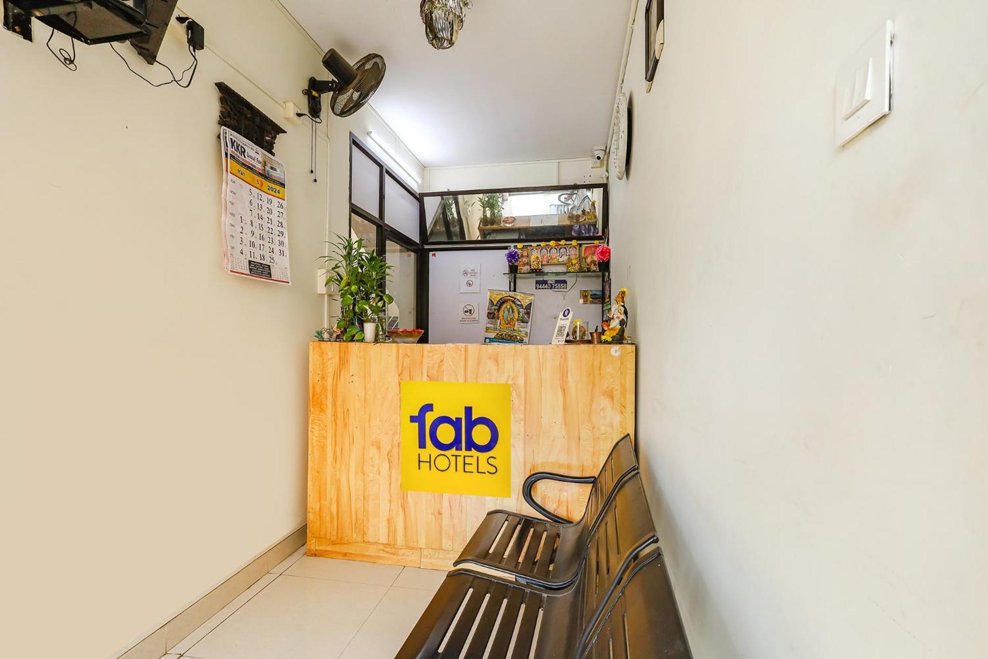 Fabexpress Fen Breeze Hotel Siruseri Kültér fotó